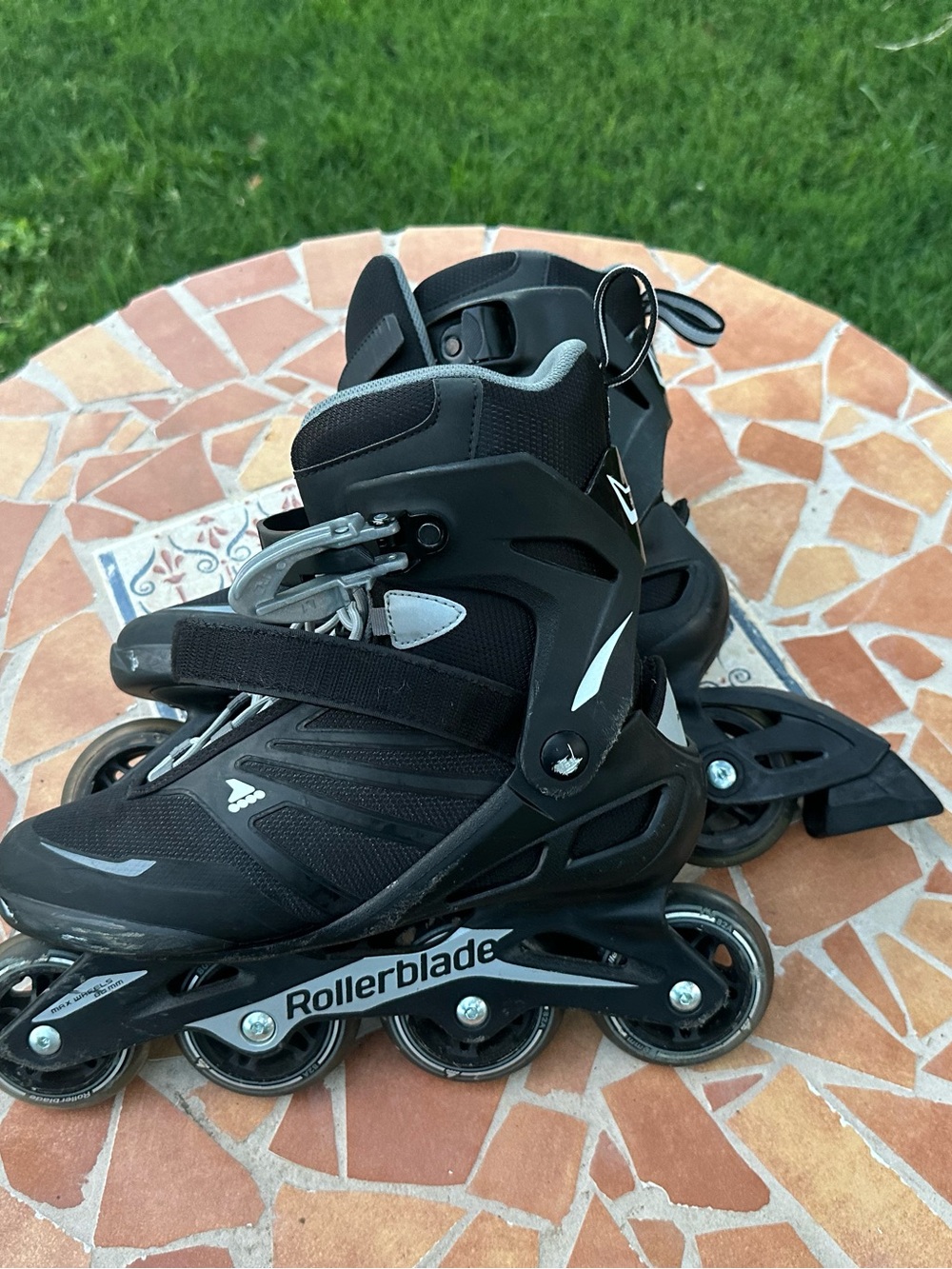 Rollerblade Zetrablade Inline Skates / Rollerblades – Great Condition!